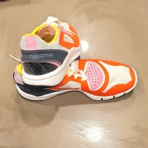 Adidas Stella McCartney tennis shoes 👟